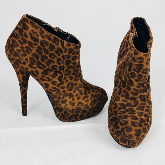 💕 XXI Leopard Ankle Bootie Heels - Picture 3 of 8